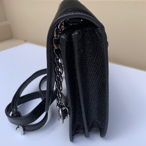 New Michael Kors Leather Crossbody Purse - Picture 4 of 4